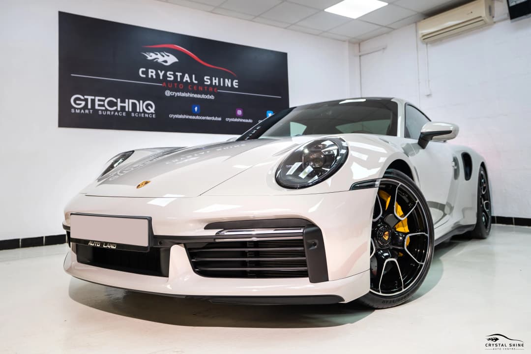Porsche 911 Turbo S – Chalk Grey Detailing
